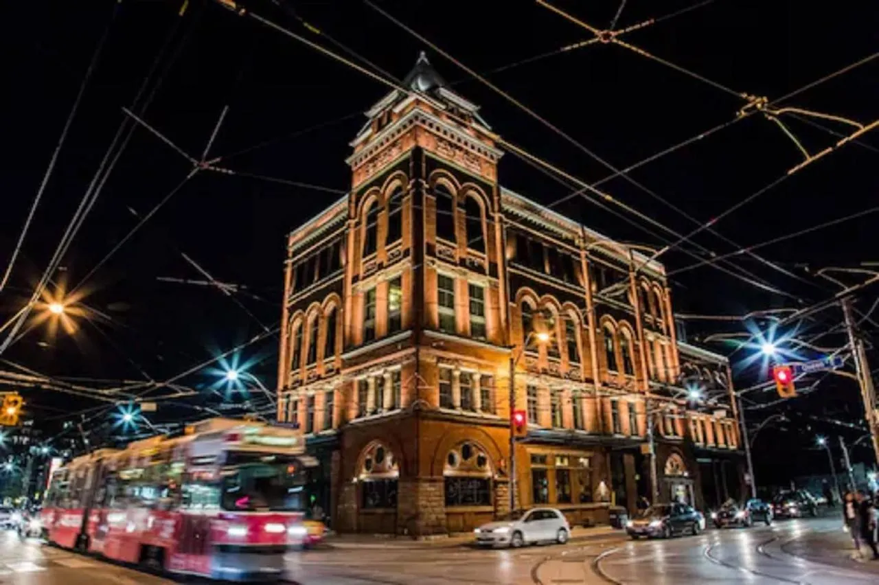 ****  The Broadview Hotel Toronto Canada